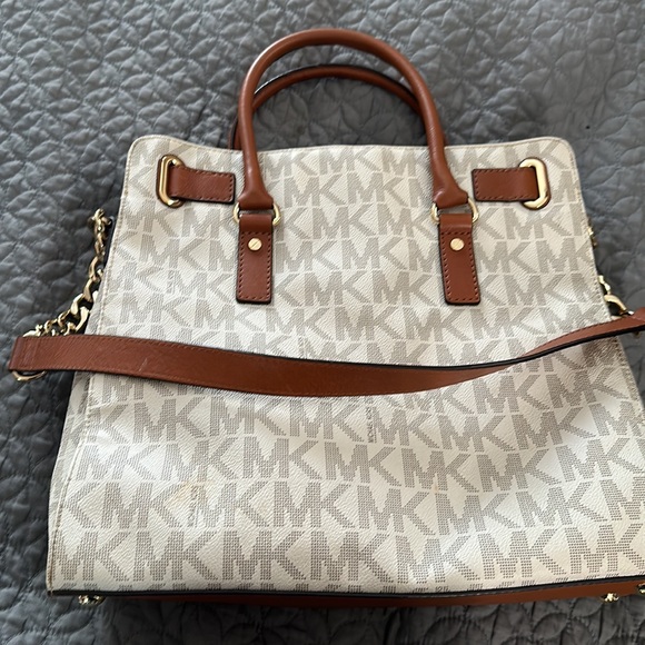 Michael Kors Hamilton Bag - Picture 5 of 7